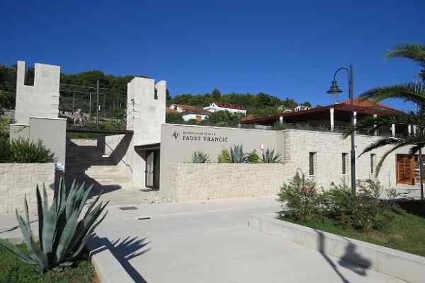 Faust Vrancic herdenkingscentrum, Kroatië